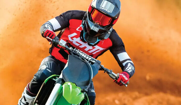 Shop Leatt collection