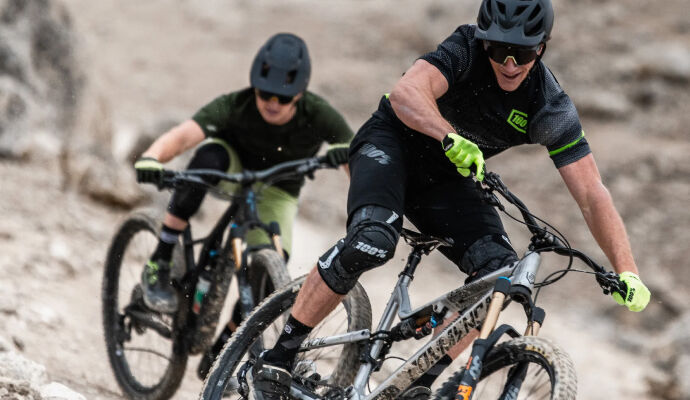 Shop 100% collection